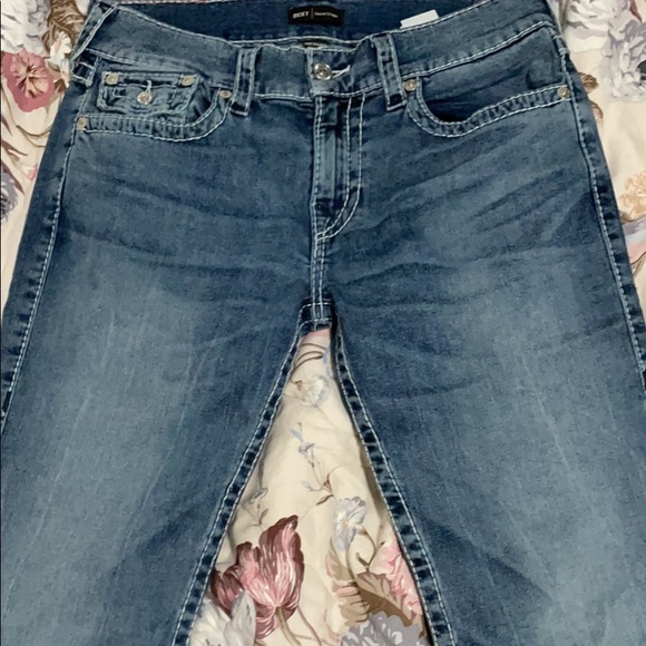 True Religion Jeans - Picture 4 of 6